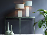 Tischleuchte Questa von Christine Kröncke auf Sideboard von Jan Kurtz