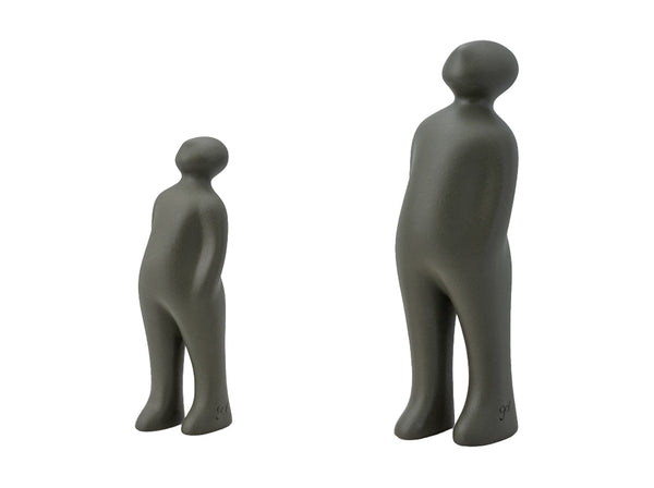 Skulptur The Visitor SMALL verde oliva